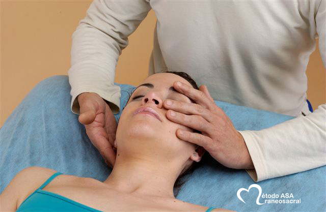 Descubre la Terapia Biodinámica Craneosacral: Temario de la Formación y Oportunidades Profesionales